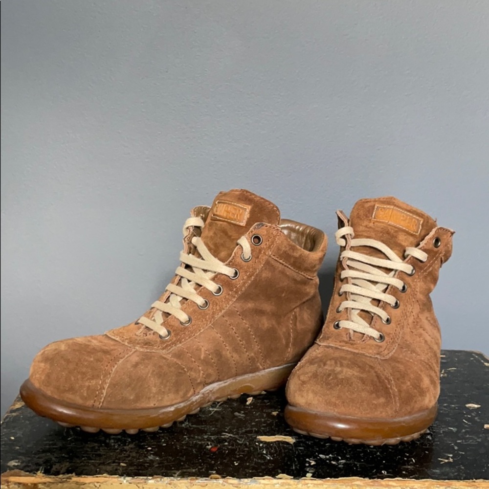 Vintage Camper Suede Boots